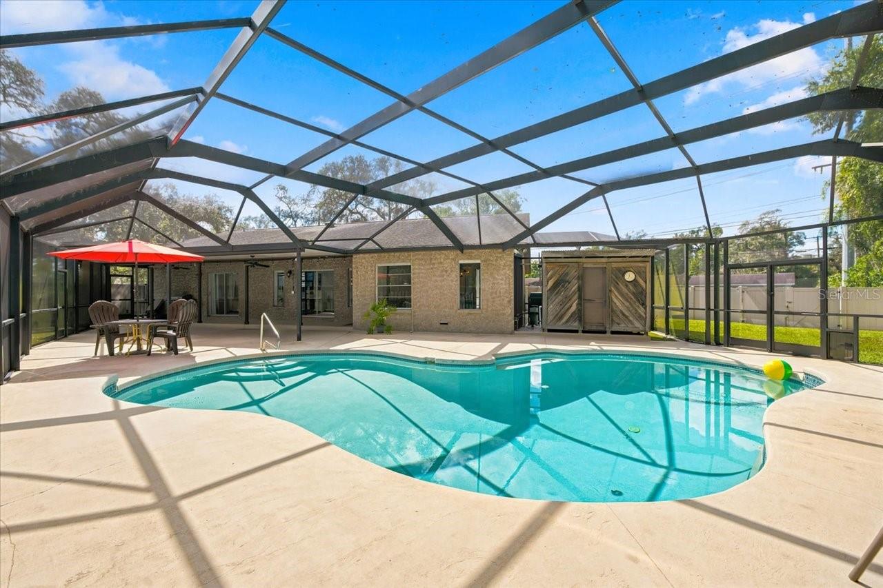 2231 S VILLAGE AVENUE, Tampa, FL 33612