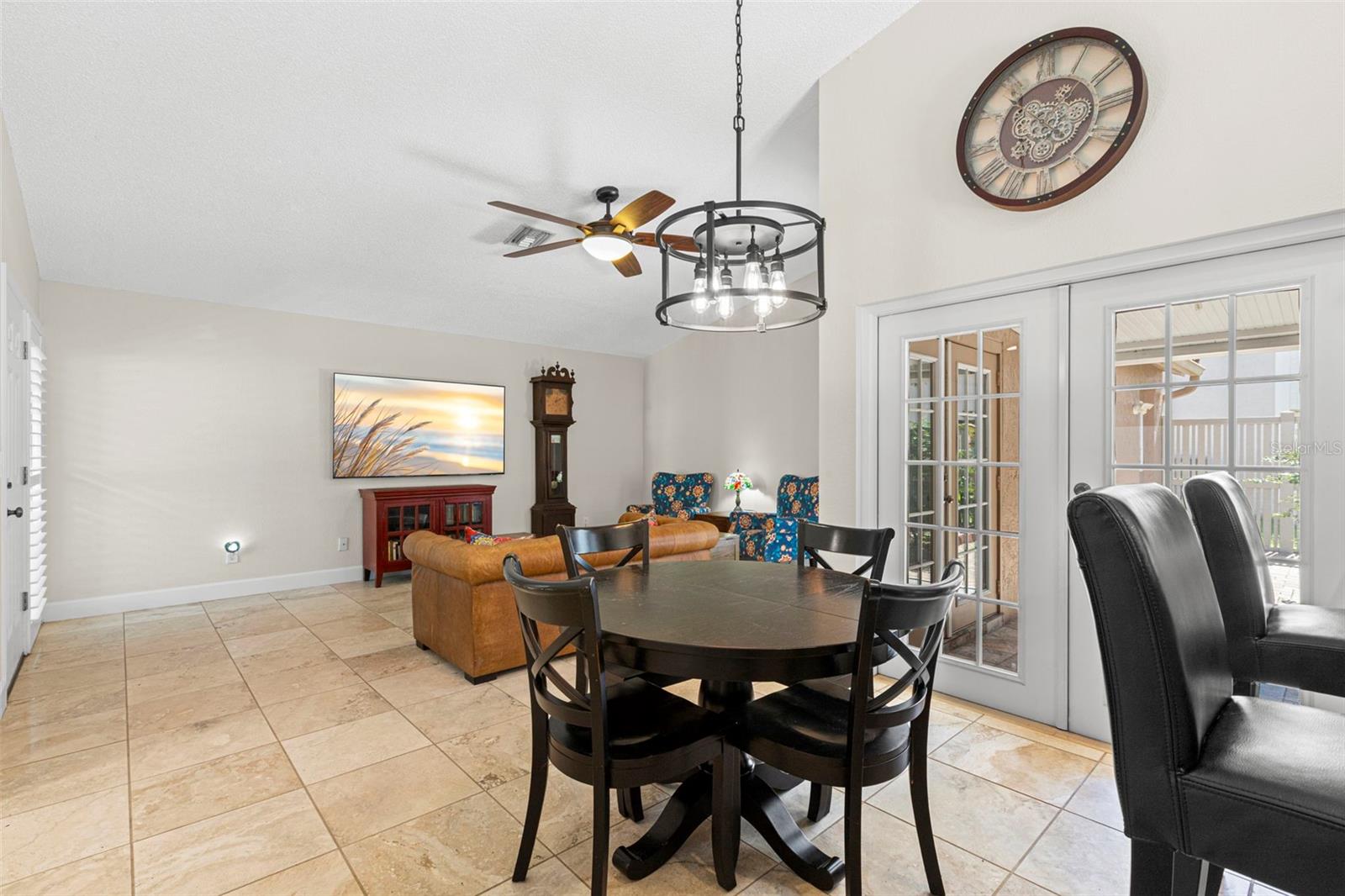 495 ST TROPEZ CIRCLE NE, St Petersburg, FL 33703
