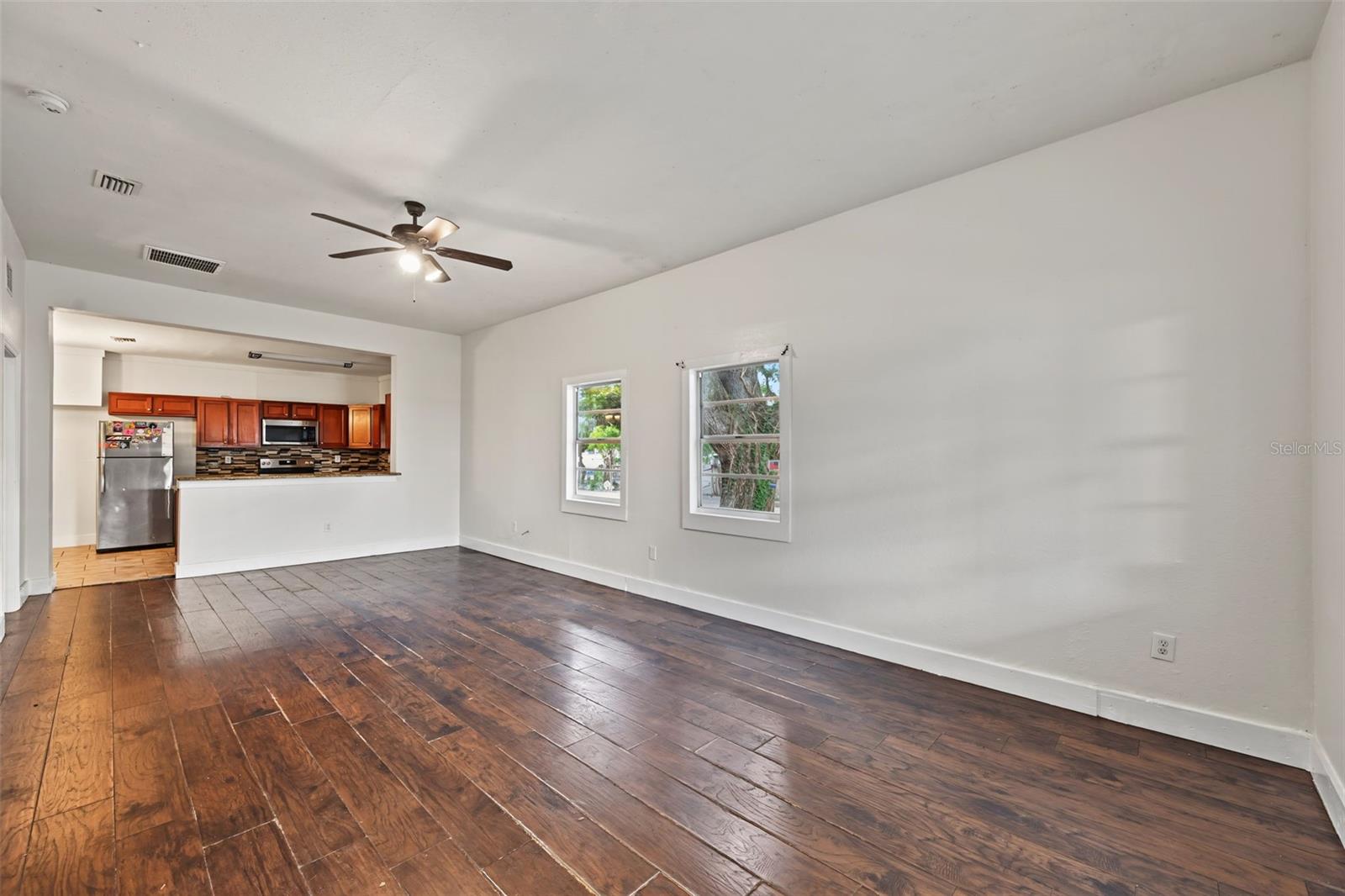 1301 E 18TH AVENUE, Tampa, FL 33605