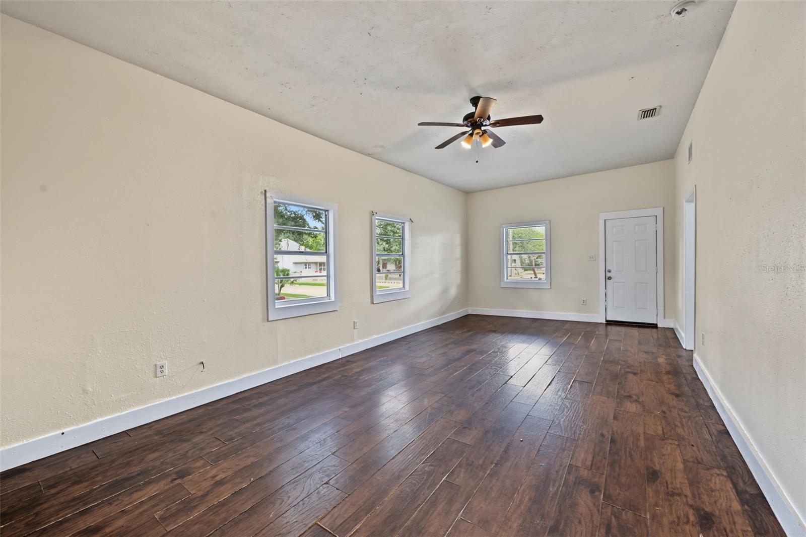 1301 E 18TH AVENUE, Tampa, FL 33605
