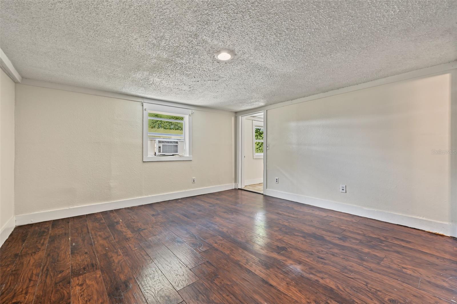 1301 E 18TH AVENUE, Tampa, FL 33605