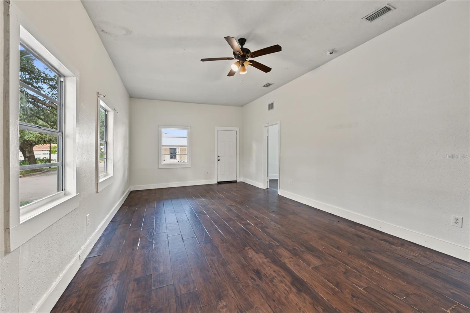 1301 E 18TH AVENUE, Tampa, FL 33605