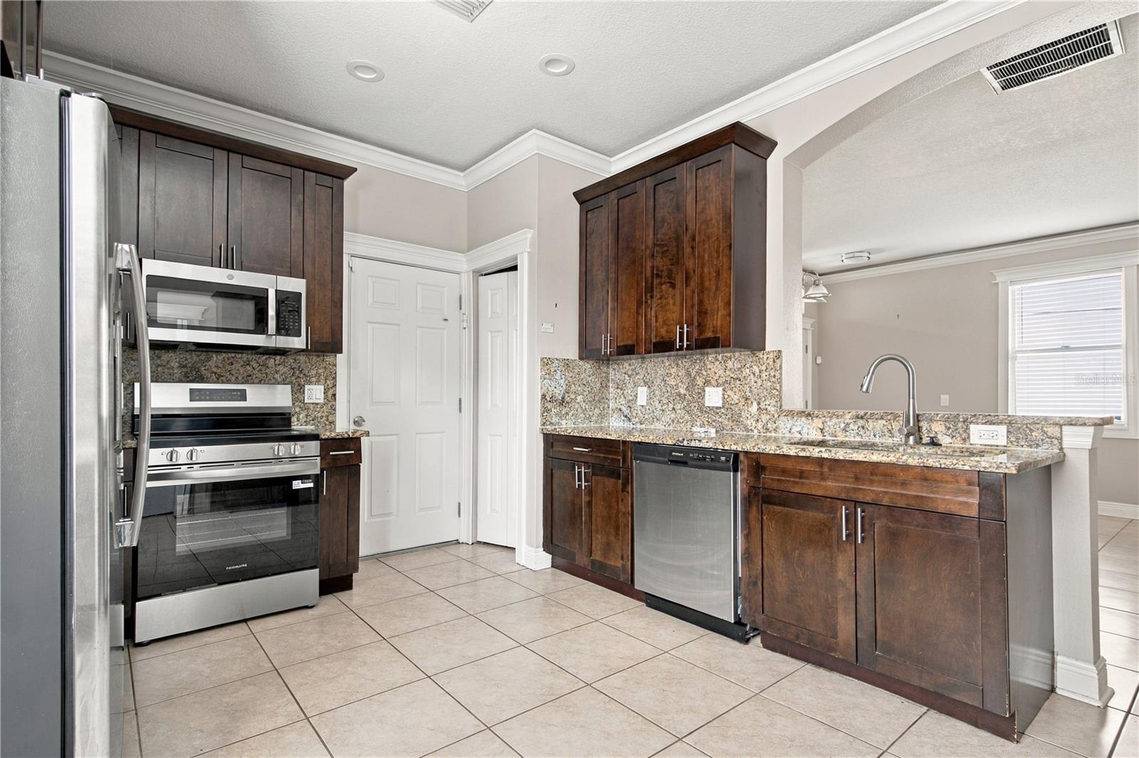 10321 AVELAR RIDGE DRIVE, Riverview, FL 33578