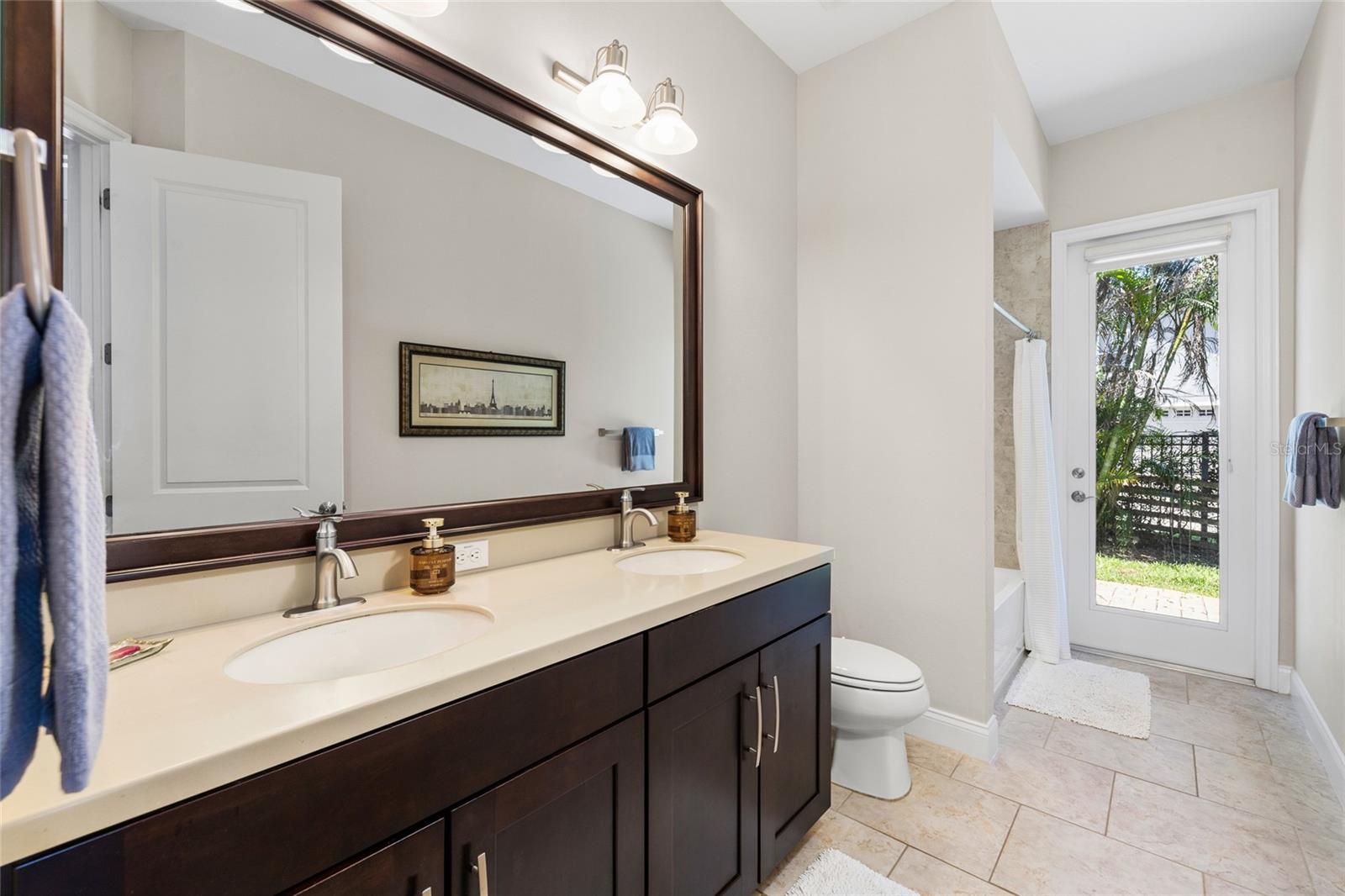 5915 ALANA LEIGH PLACE, Lithia, FL 33547