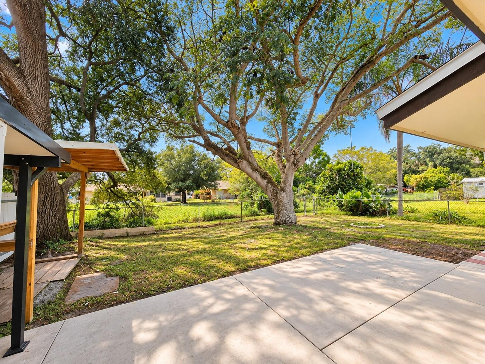 4437 DOLPHIN DRIVE, Tampa, FL 33617