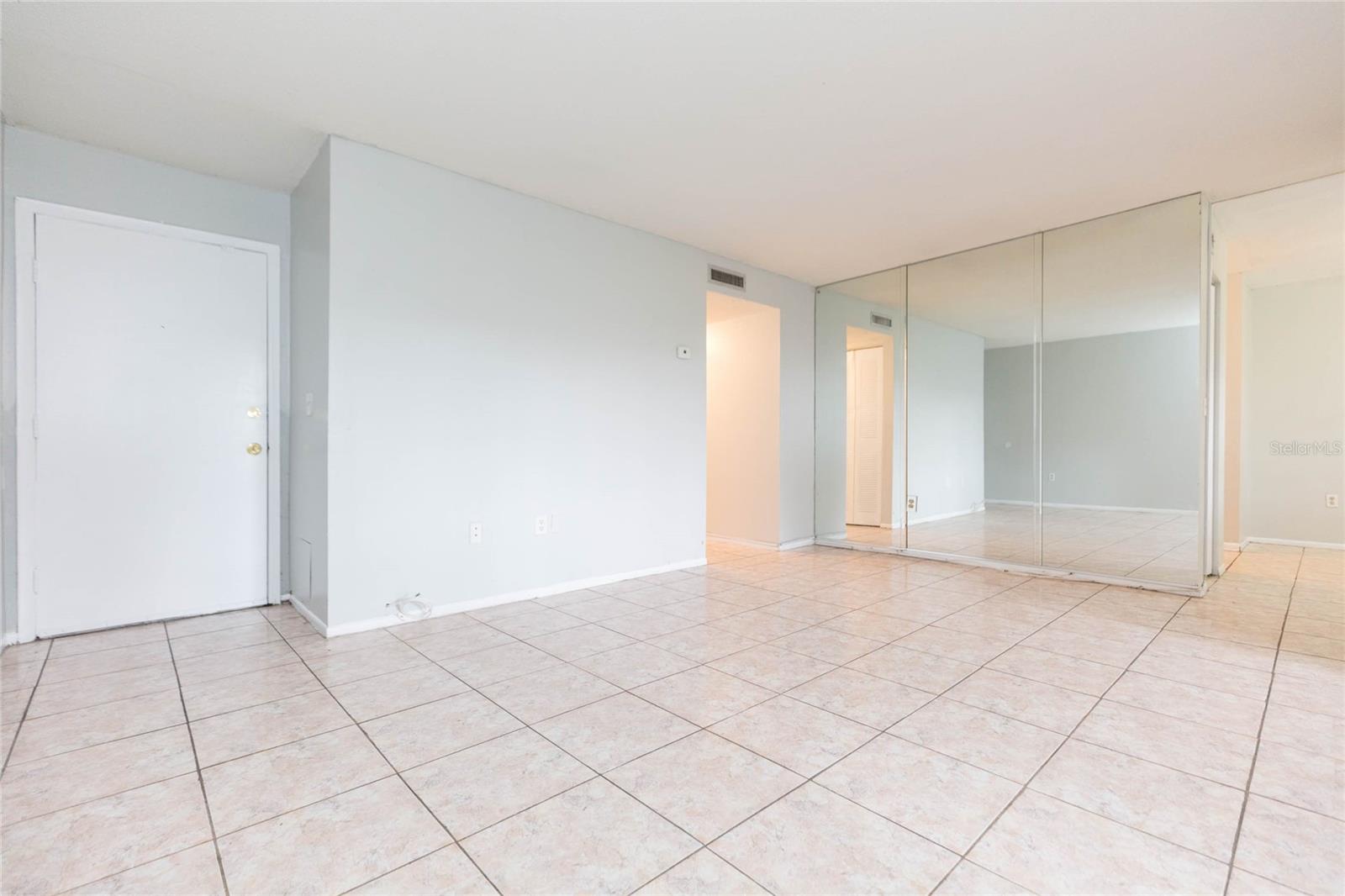 9035 WESTCHESTER CIRCLE, #133, Tampa, FL 33604