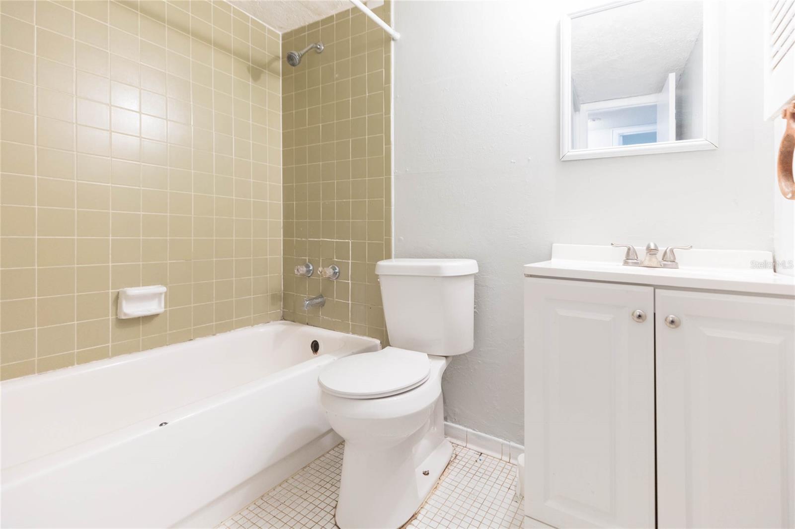 9035 WESTCHESTER CIRCLE, #133, Tampa, FL 33604