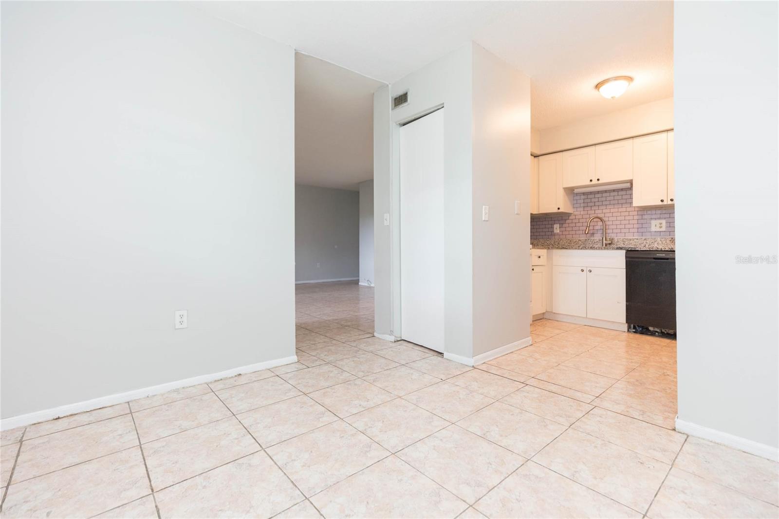 9035 WESTCHESTER CIRCLE, #133, Tampa, FL 33604