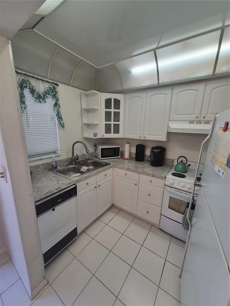 8301 BARDMOOR BOULEVARD, #209, Seminole, FL 33777