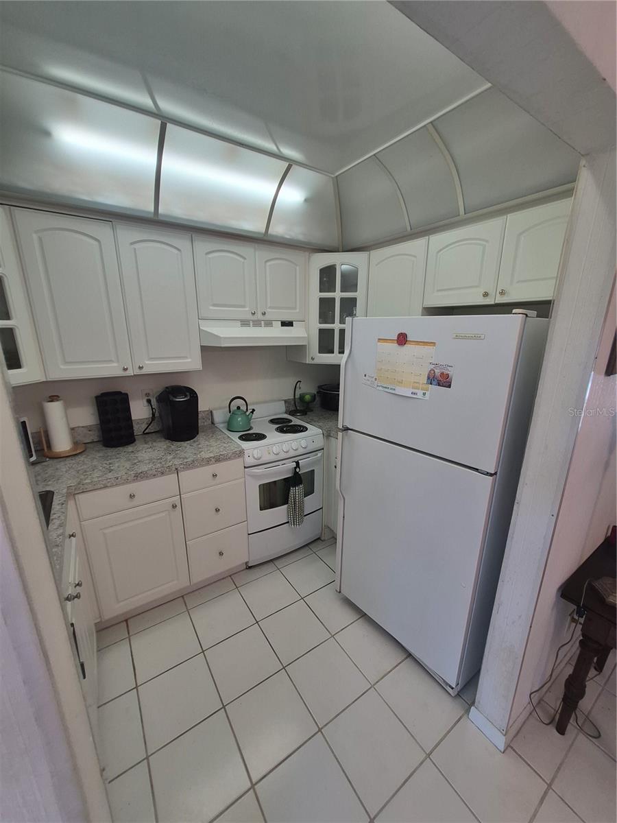 8301 BARDMOOR BOULEVARD, #209, Seminole, FL 33777