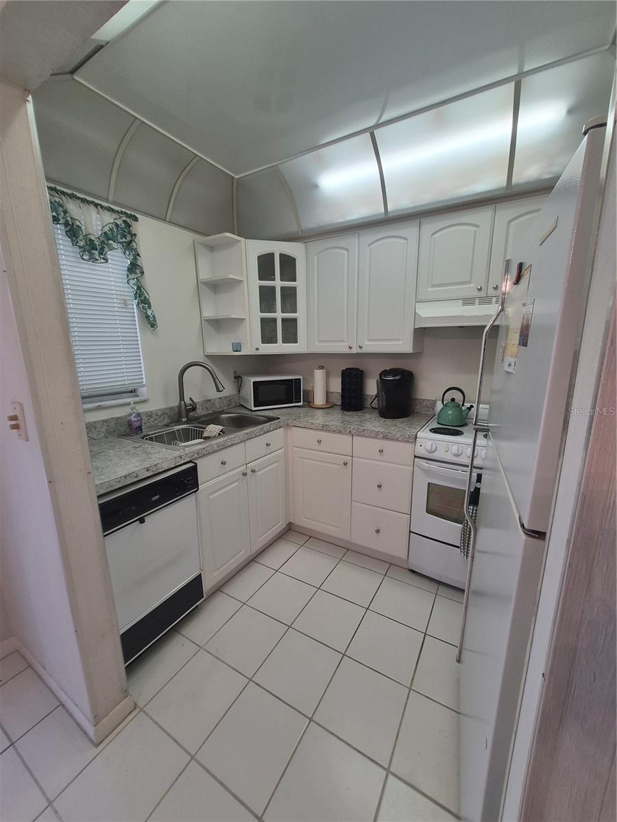 8301 BARDMOOR BOULEVARD, #209, Seminole, FL 33777