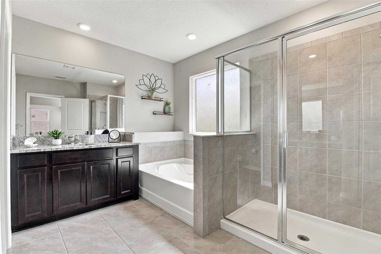 1510 TROPICAL OASIS AVENUE, Plant City, FL 33565