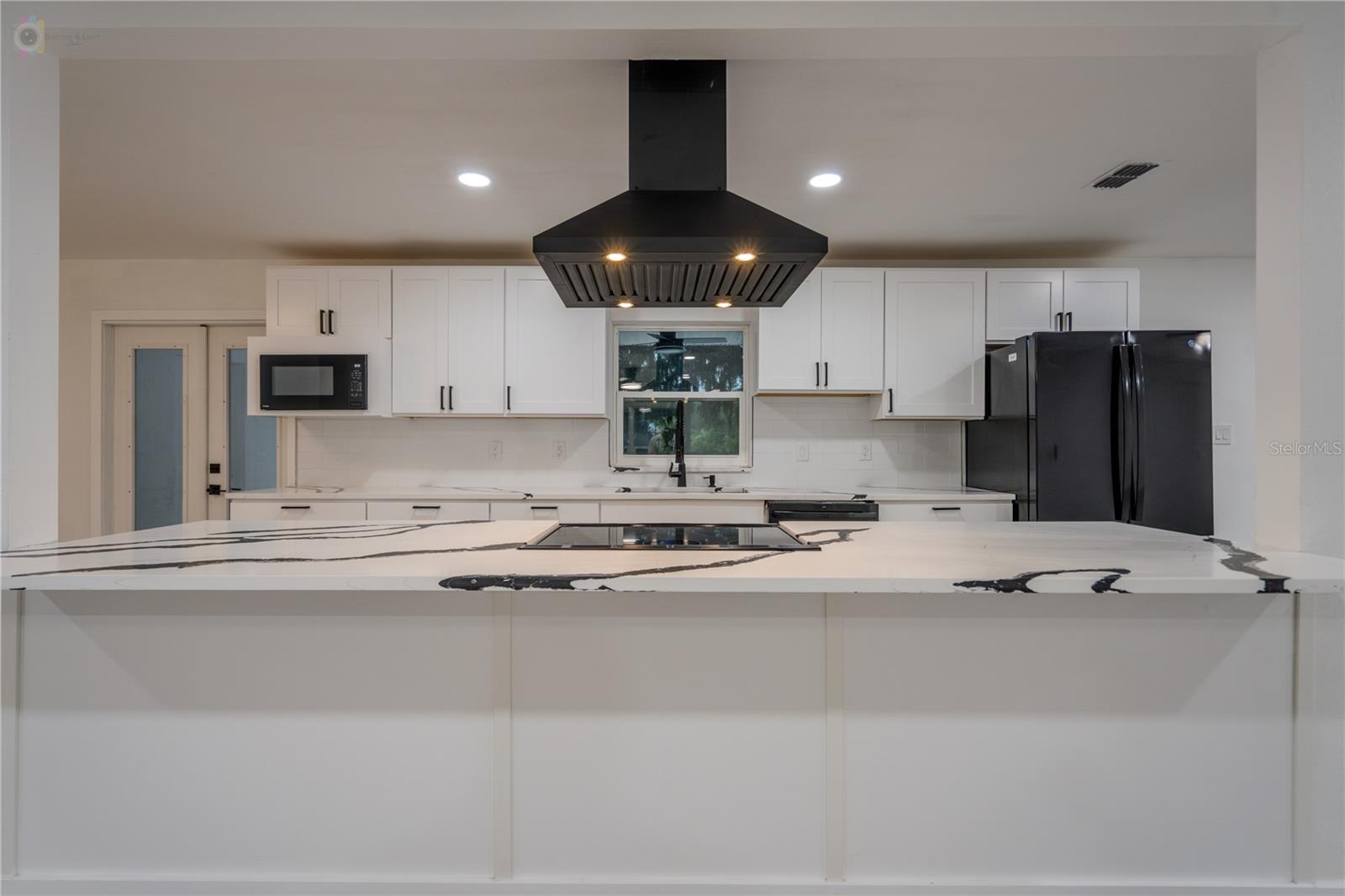 611 ROOKS ROAD, Seffner, FL 33584