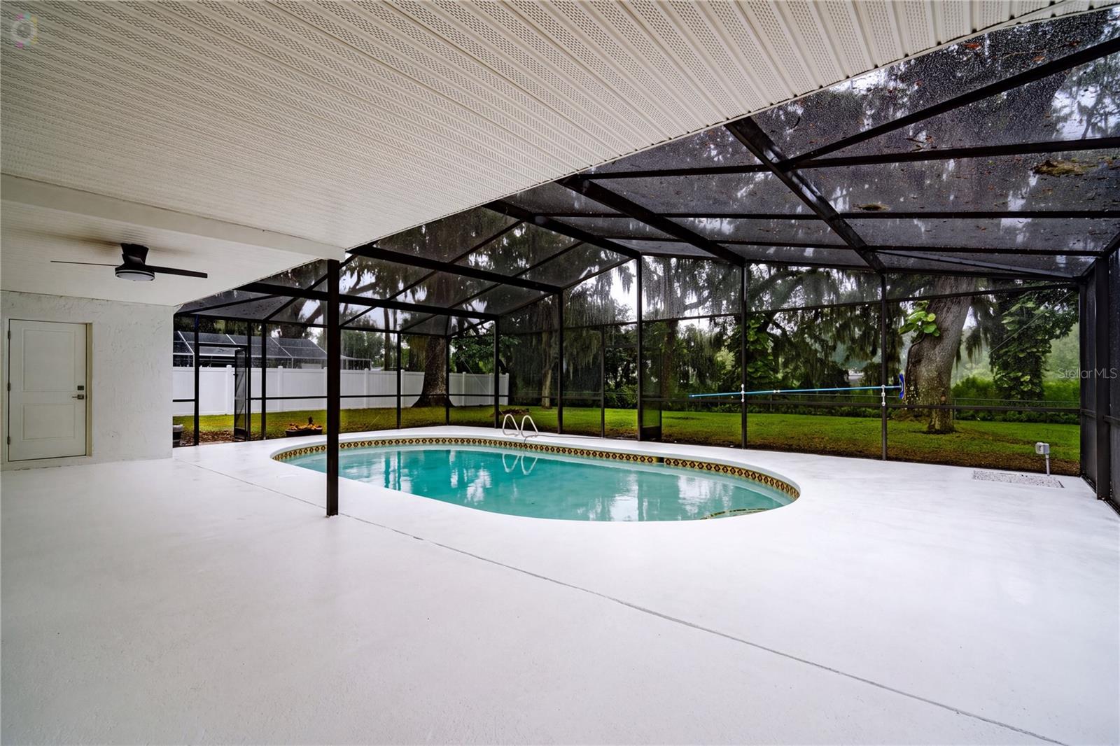 611 ROOKS ROAD, Seffner, FL 33584
