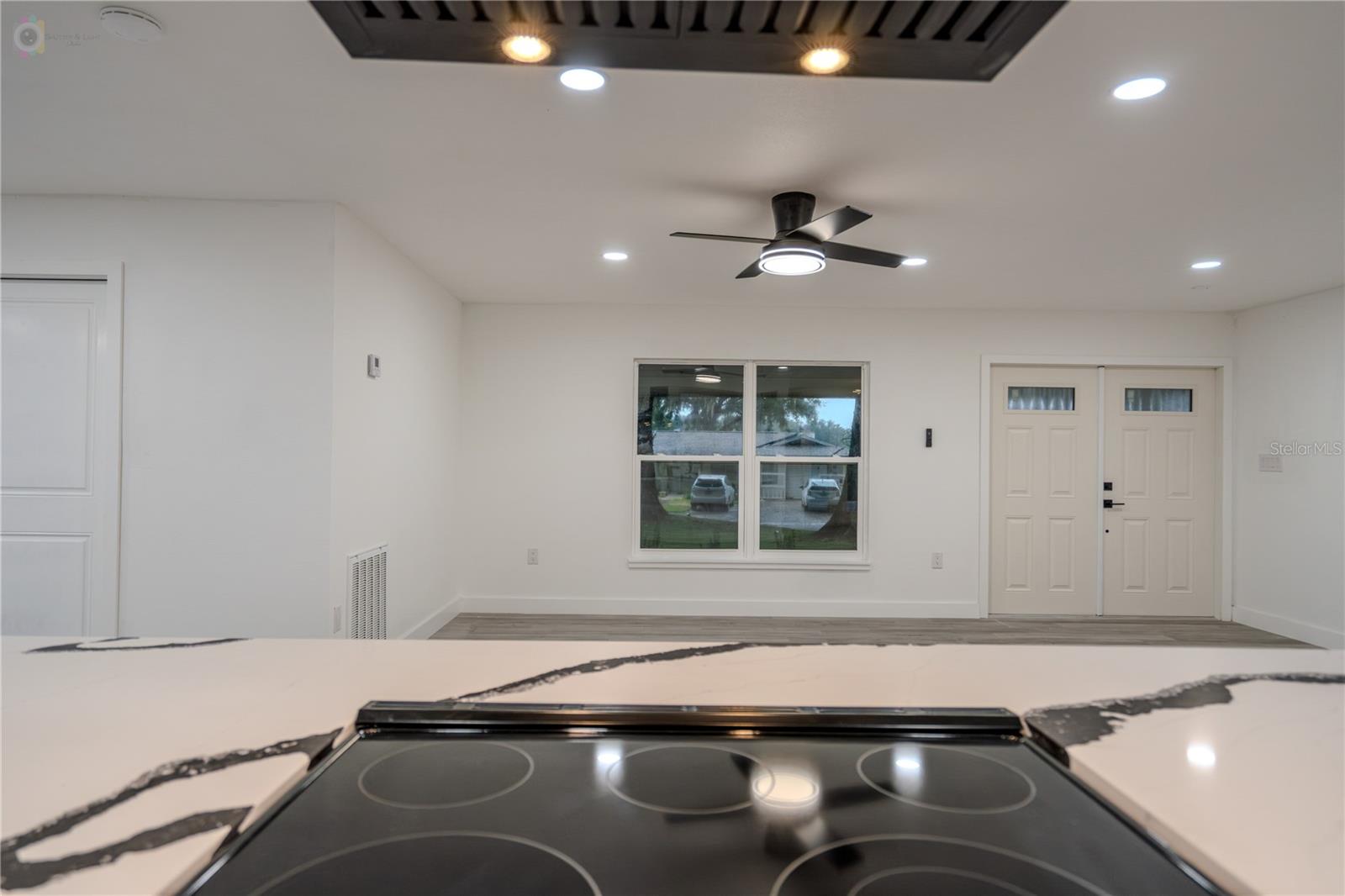 611 ROOKS ROAD, Seffner, FL 33584