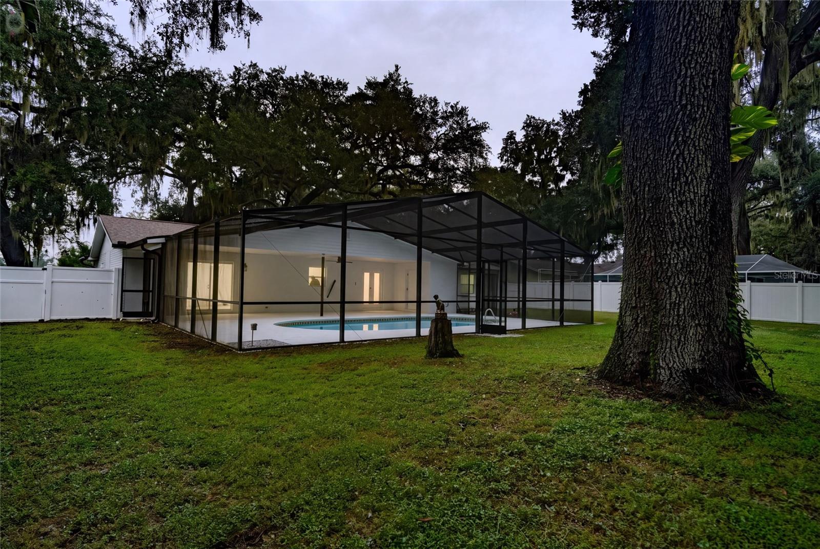 611 ROOKS ROAD, Seffner, FL 33584