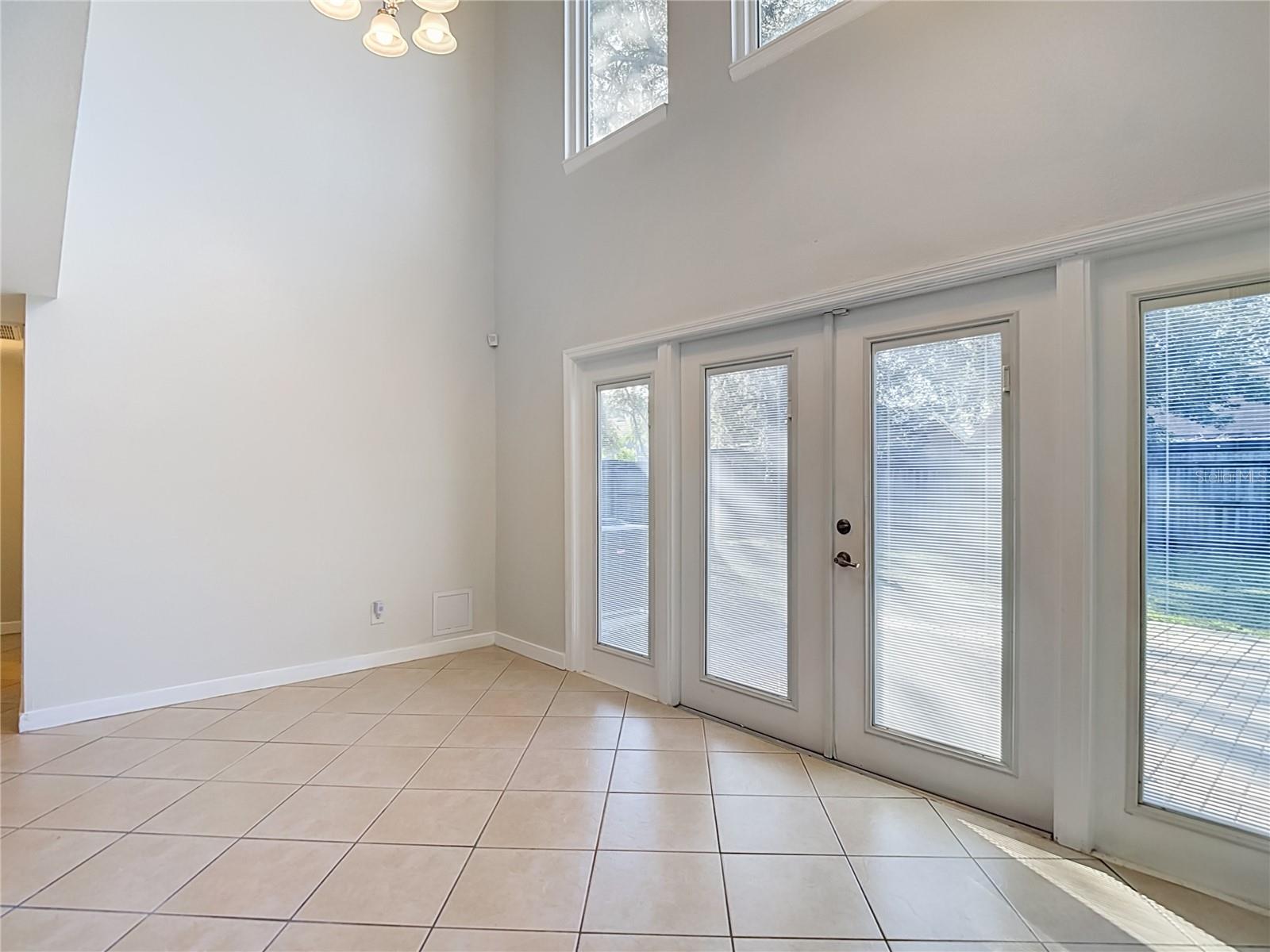607 BREEZEWAY COURT, Brandon, FL 33511