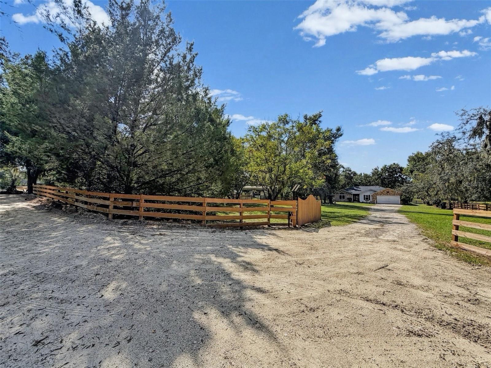 15561 PATRIOT DRIVE, Brooksville, FL 34601