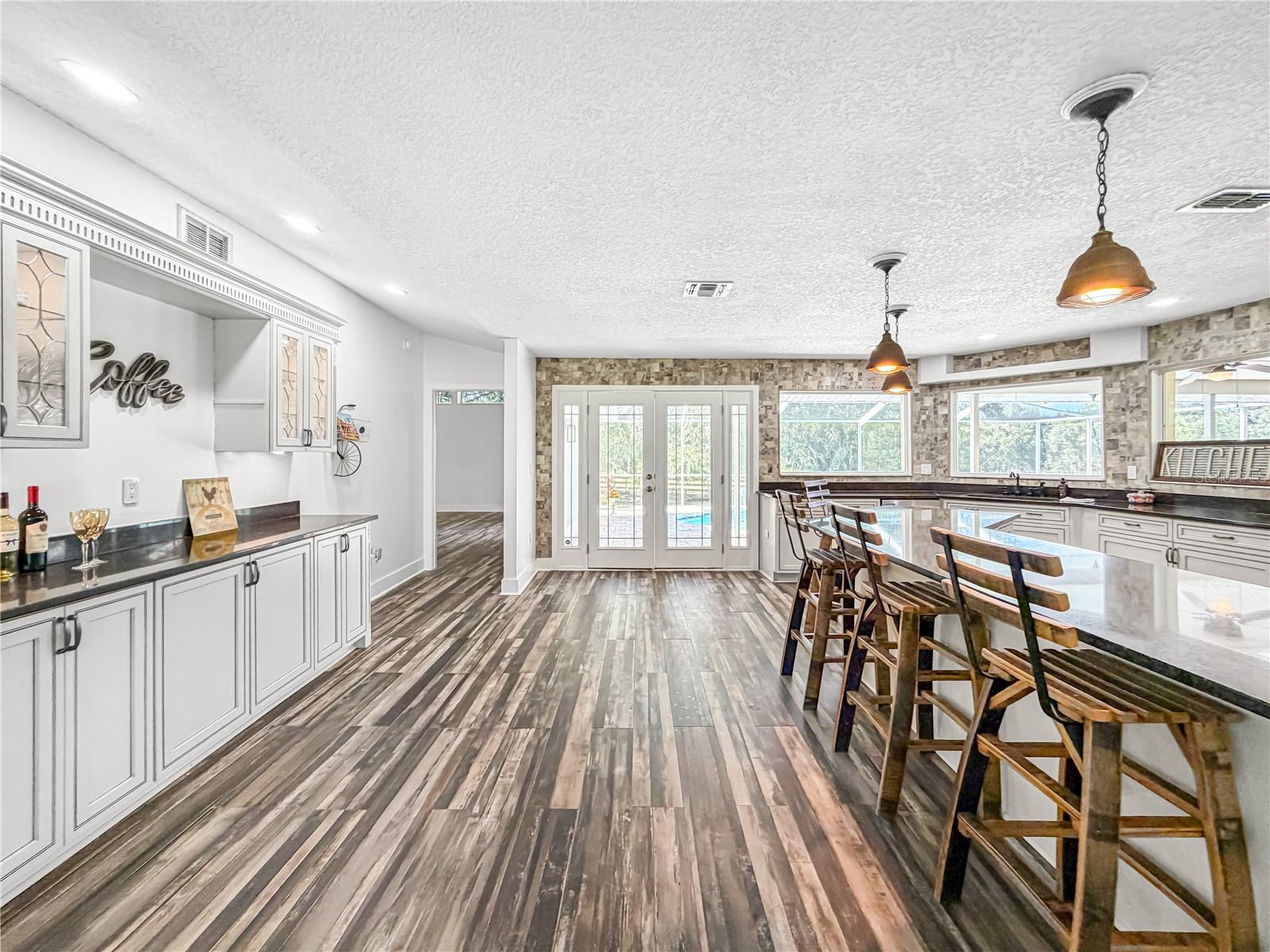 Kitchen to Pool