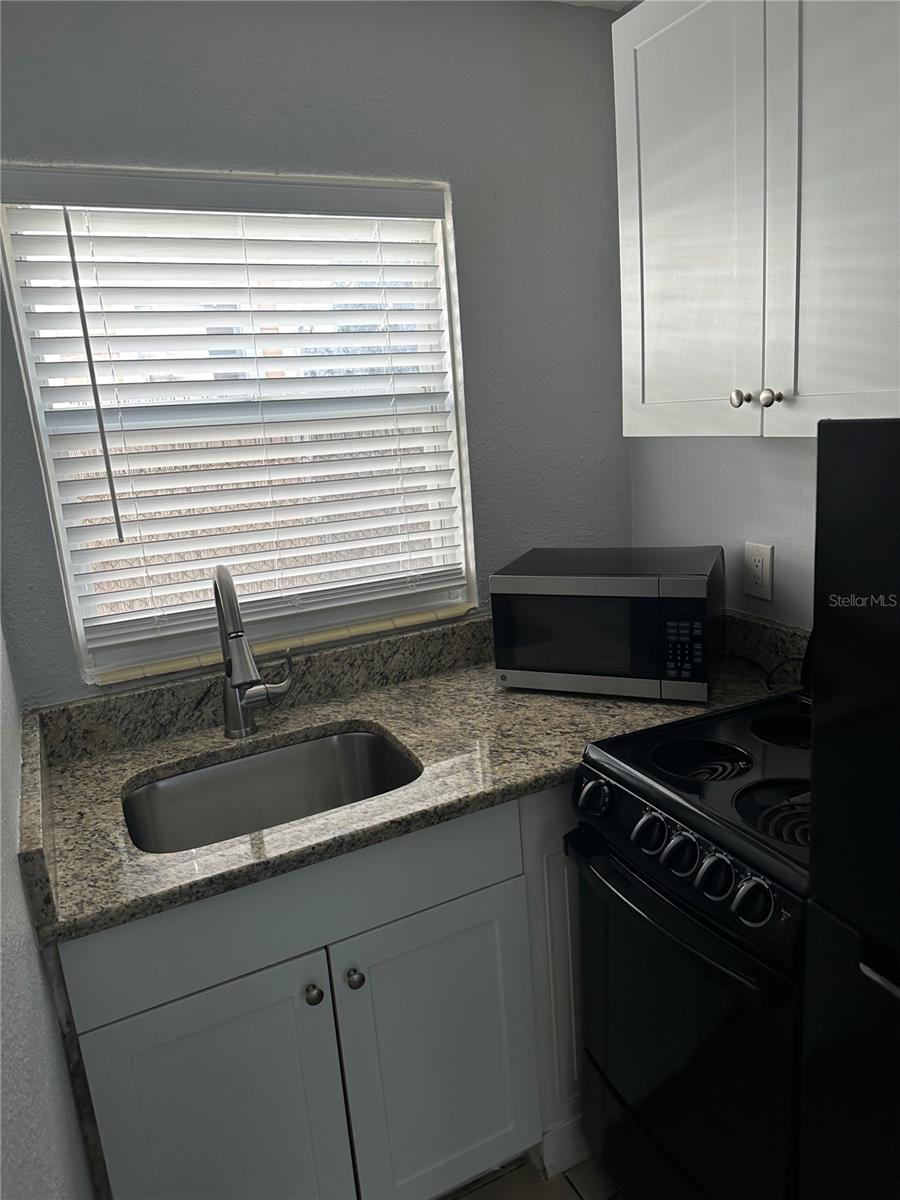 649 7TH AVENUE N, St Petersburg, FL 33701