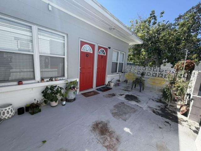 649 7TH AVENUE N, St Petersburg, FL 33701
