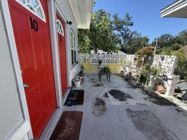 649 7TH AVENUE N, St Petersburg, FL 33701
