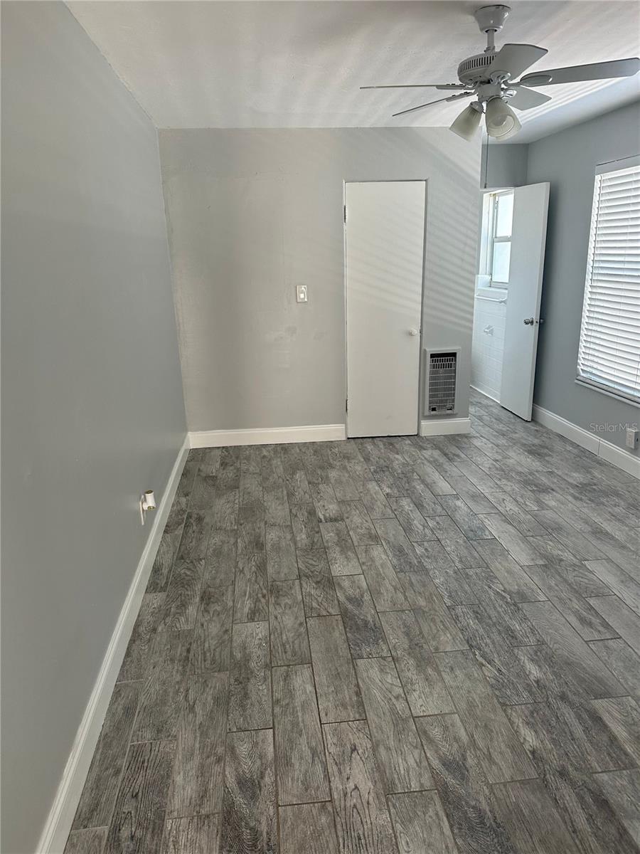 649 7TH AVENUE N, St Petersburg, FL 33701