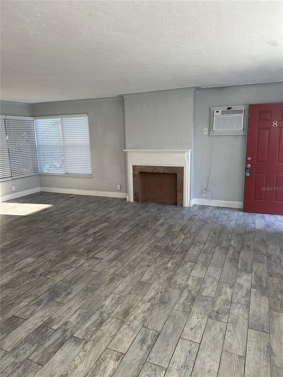 649 7TH AVENUE N, St Petersburg, FL 33701