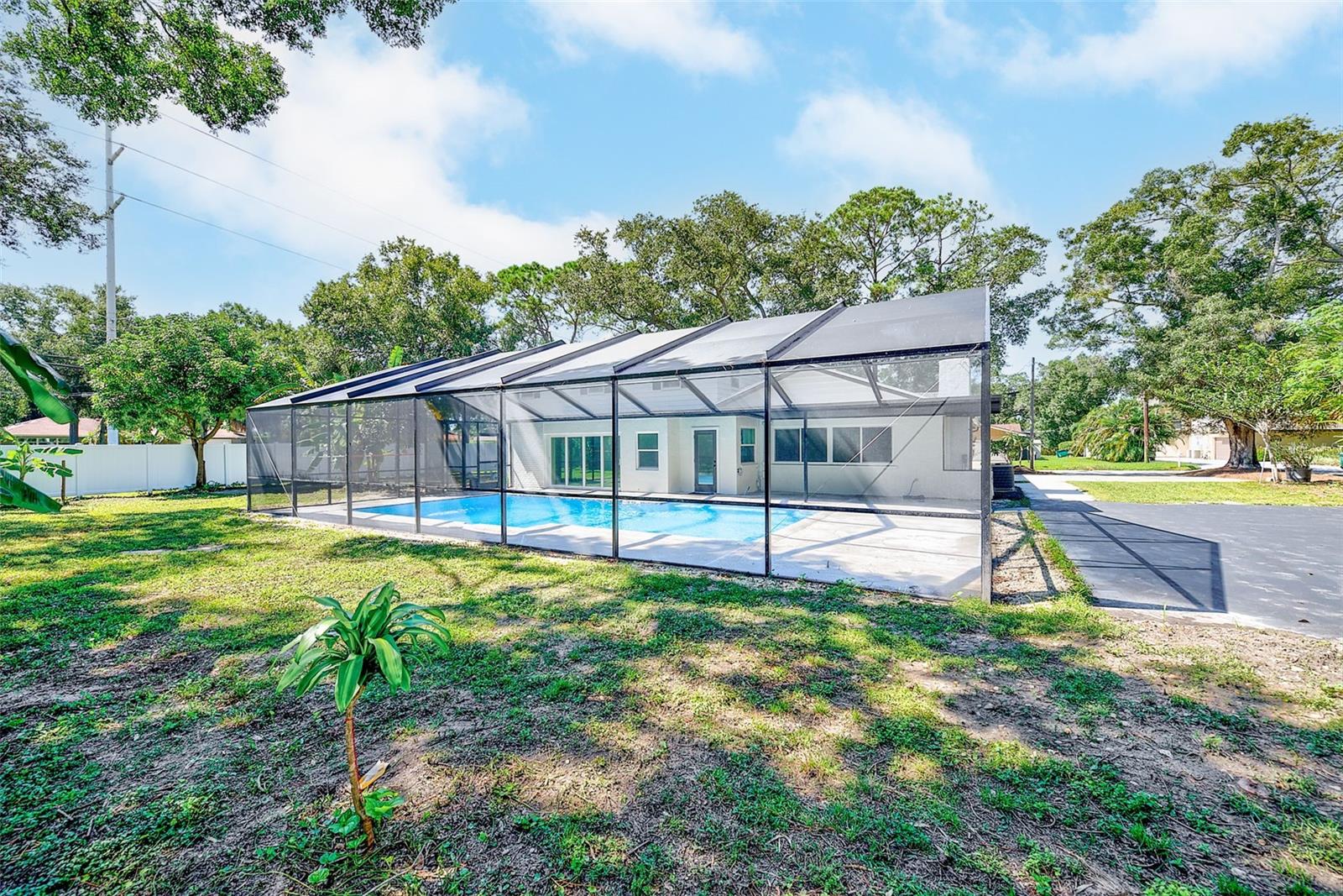1595 OAK LANE, Clearwater, FL 33764