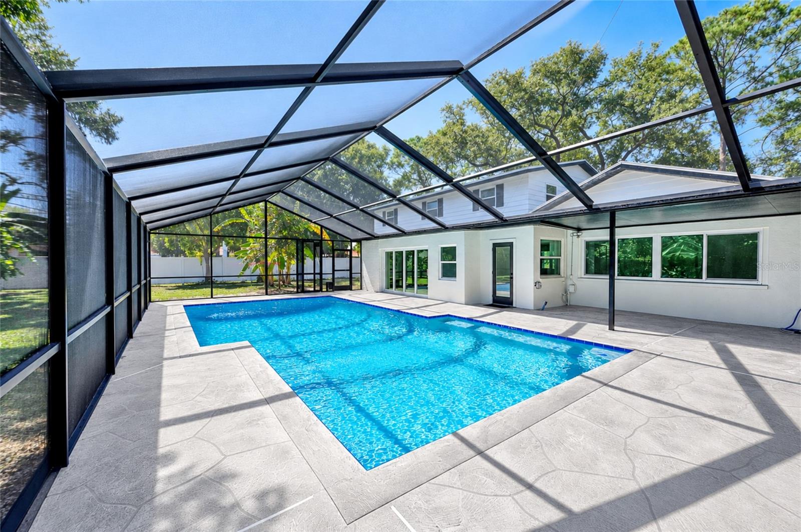 1595 OAK LANE, Clearwater, FL 33764