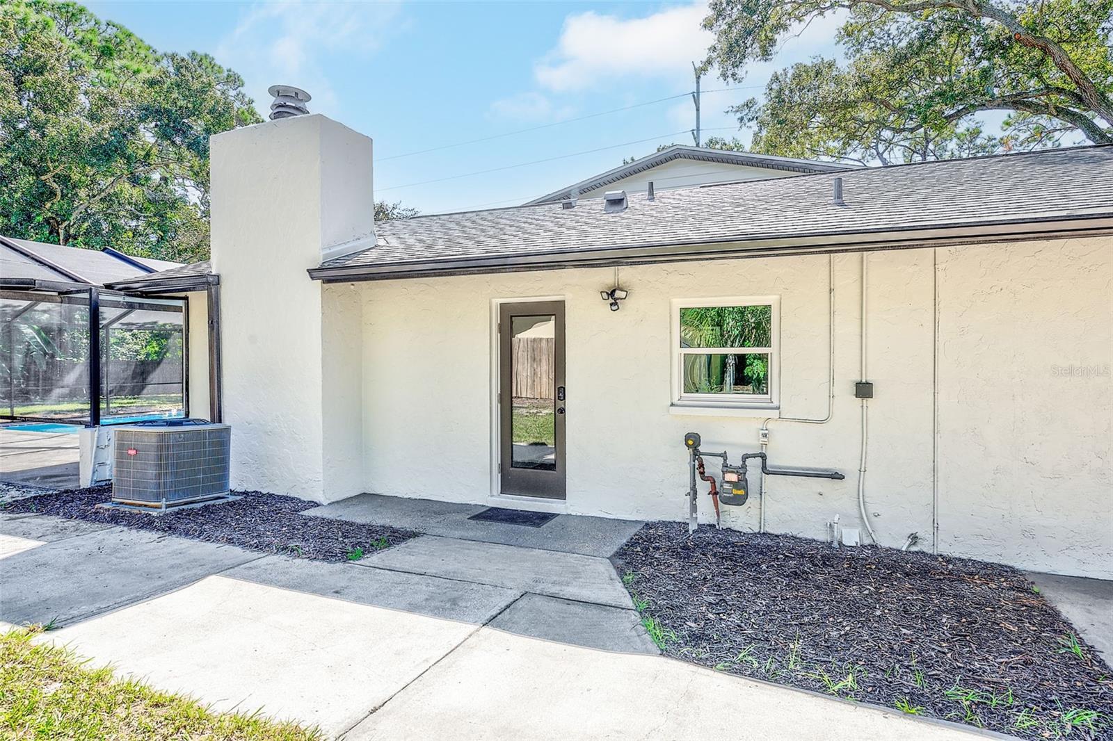 1595 OAK LANE, Clearwater, FL 33764