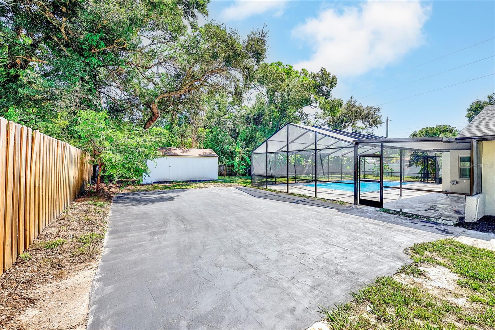 1595 OAK LANE, Clearwater, FL 33764