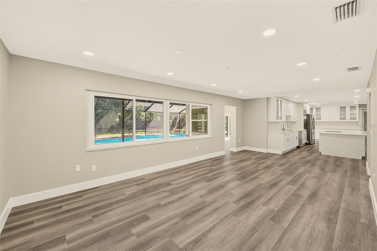 1595 OAK LANE, Clearwater, FL 33764