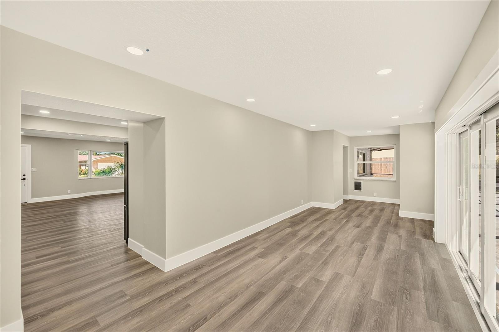 1595 OAK LANE, Clearwater, FL 33764