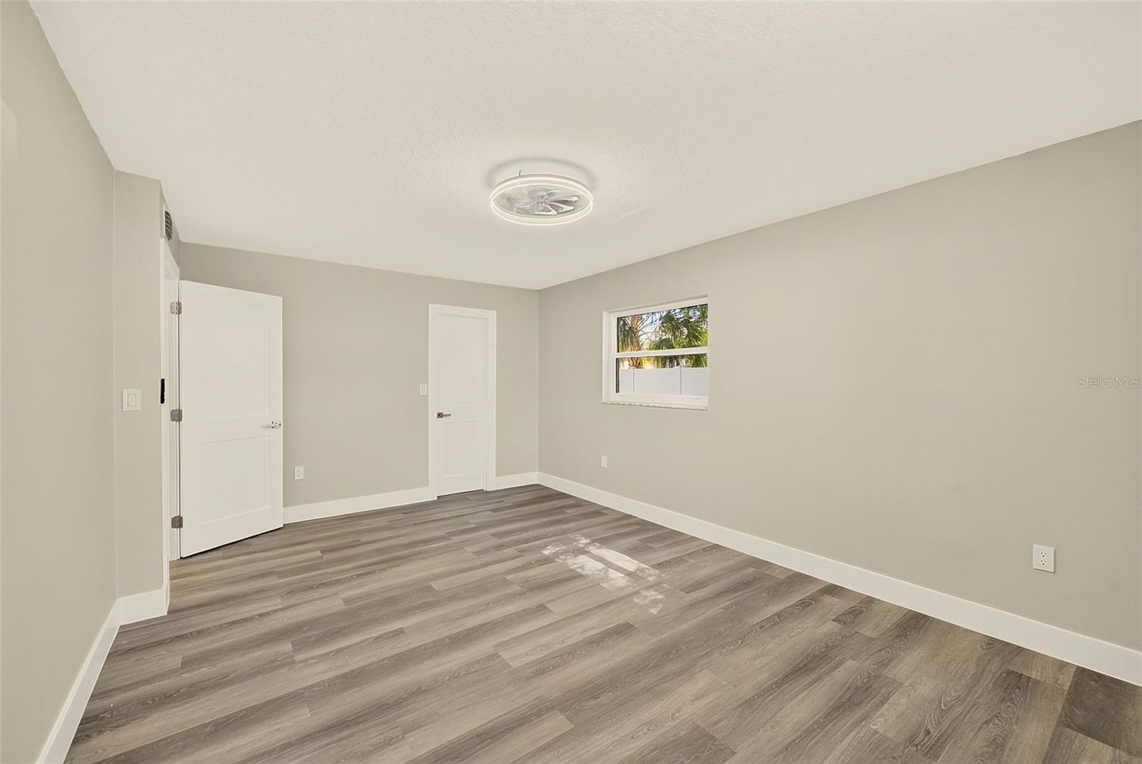 1595 OAK LANE, Clearwater, FL 33764