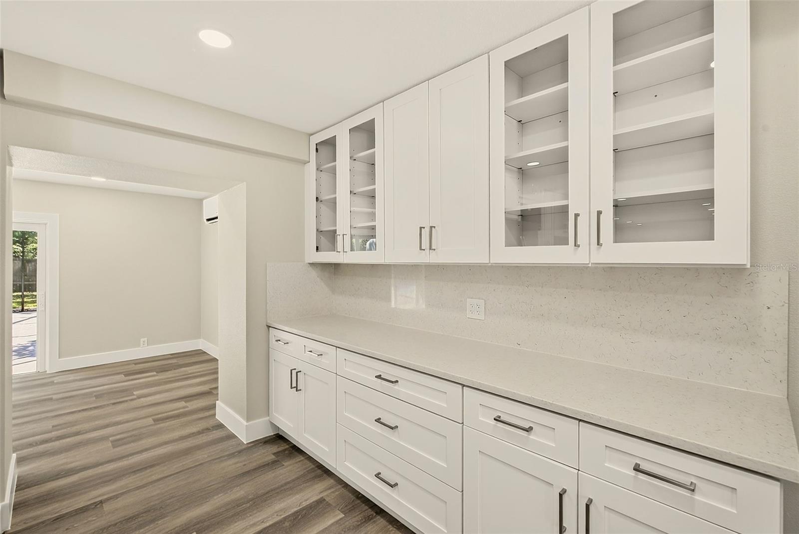 1595 OAK LANE, Clearwater, FL 33764