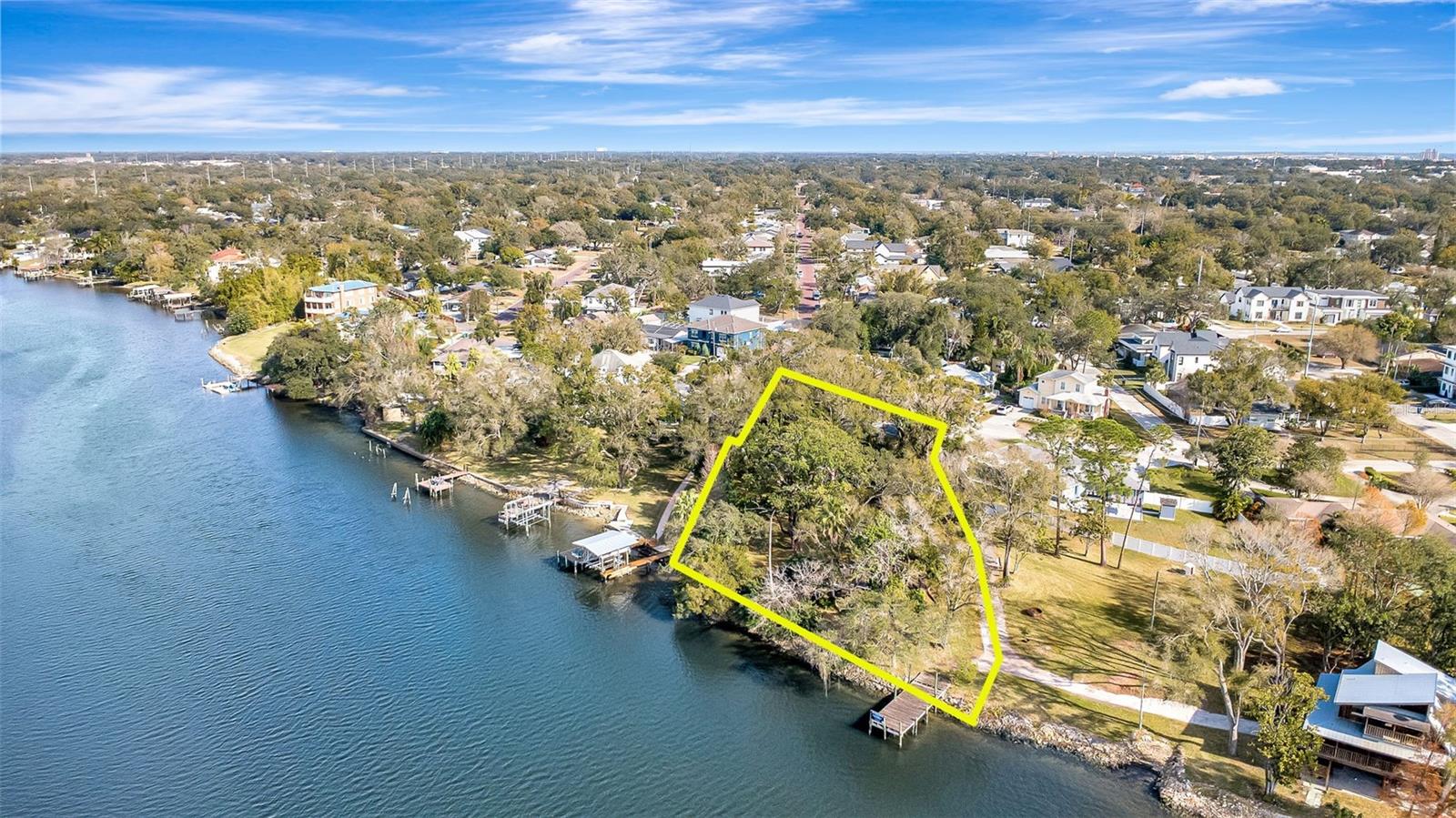 3304 N PERRY AVENUE, Tampa, FL 33603 3304 N PERRY AVENUE, Tampa, FL 33603
