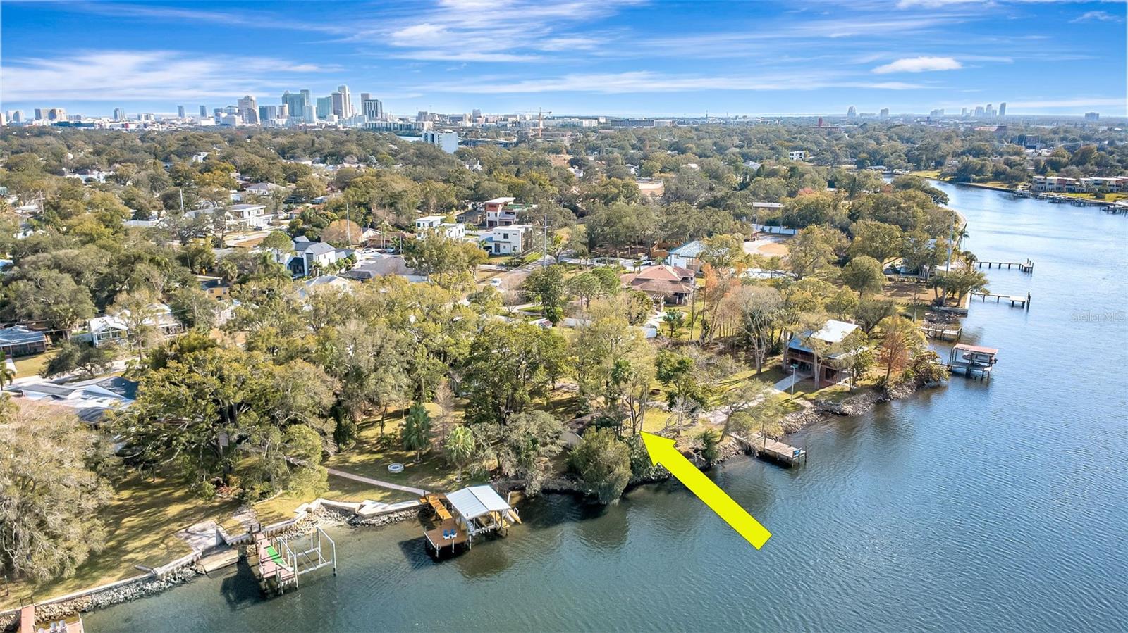 3304 N PERRY AVENUE, Tampa, FL 33603