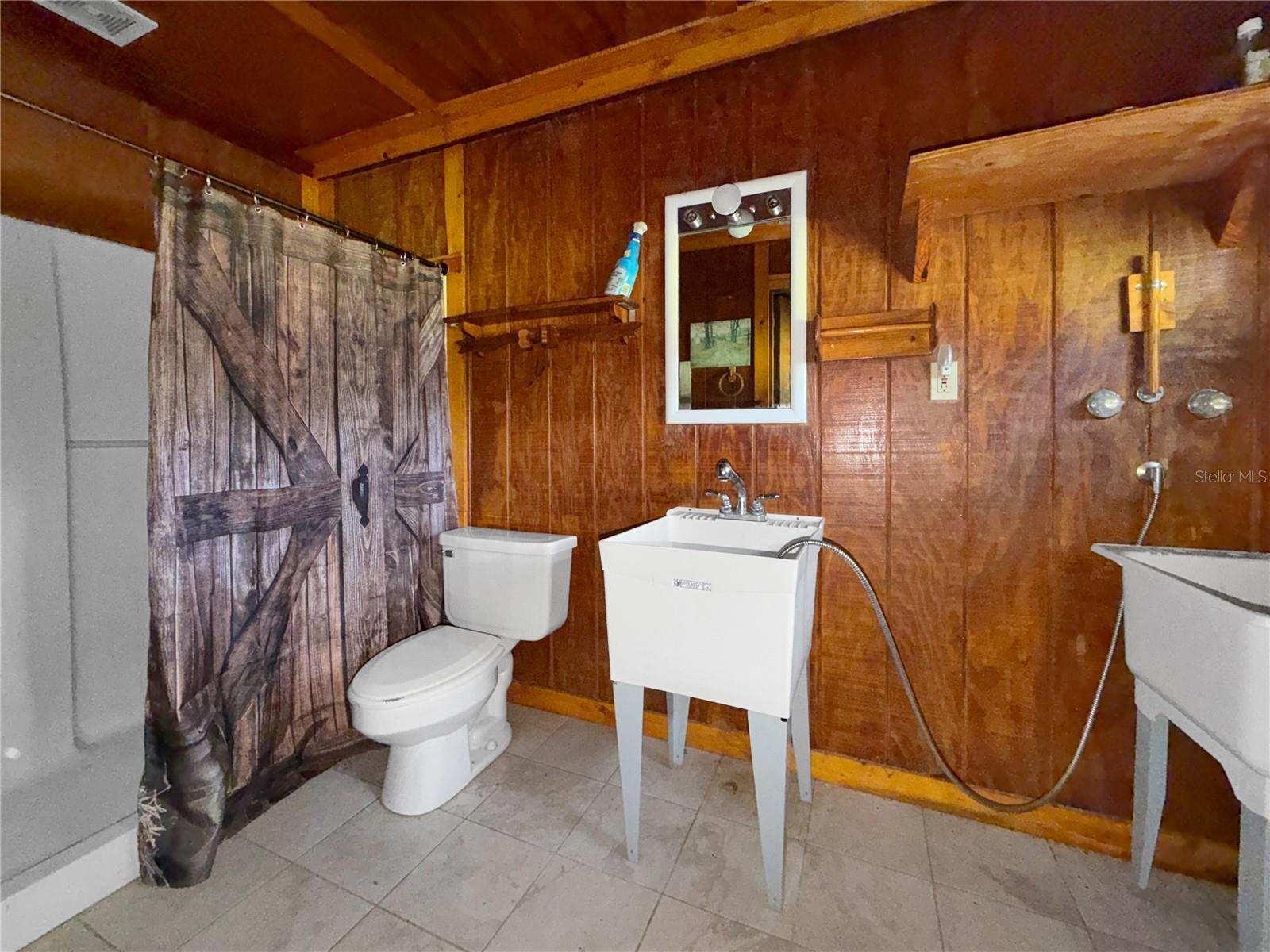 15601 PATRIOT DRIVE, Brooksville, FL 34601 15601 PATRIOT DRIVE, Brooksville, FL 34601