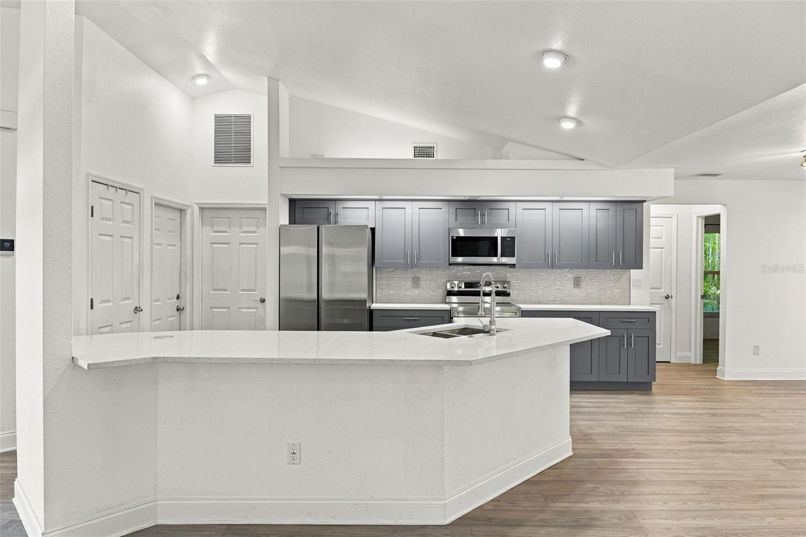 1591 JONATHAN COURT, Largo, FL 33770