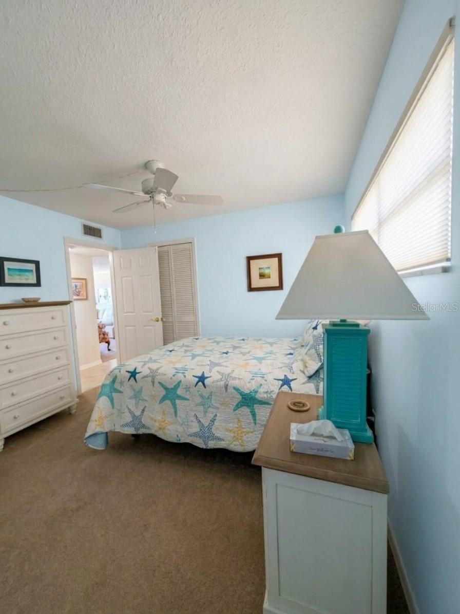 Guest bedroom