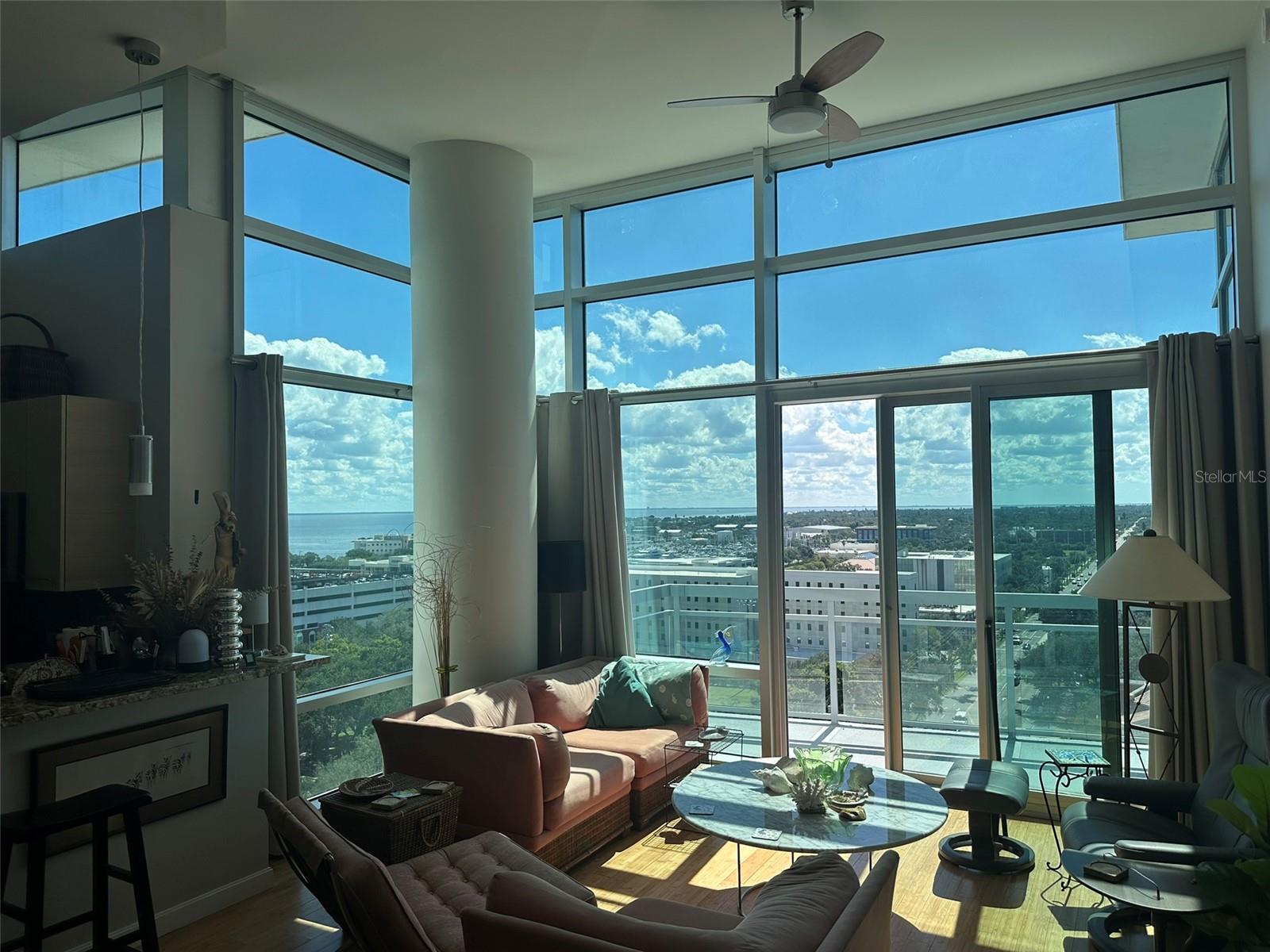 400 4TH AVENUE S, #1207, St Petersburg, FL 33701