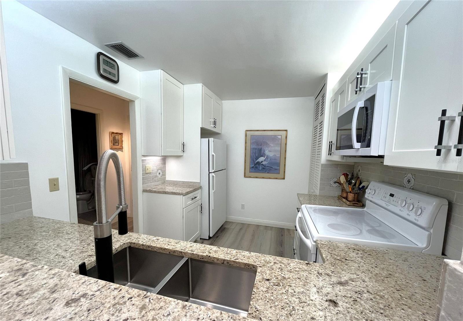 100 BLUFF VIEW DRIVE, #211A, Belleair Bluffs, FL 33770