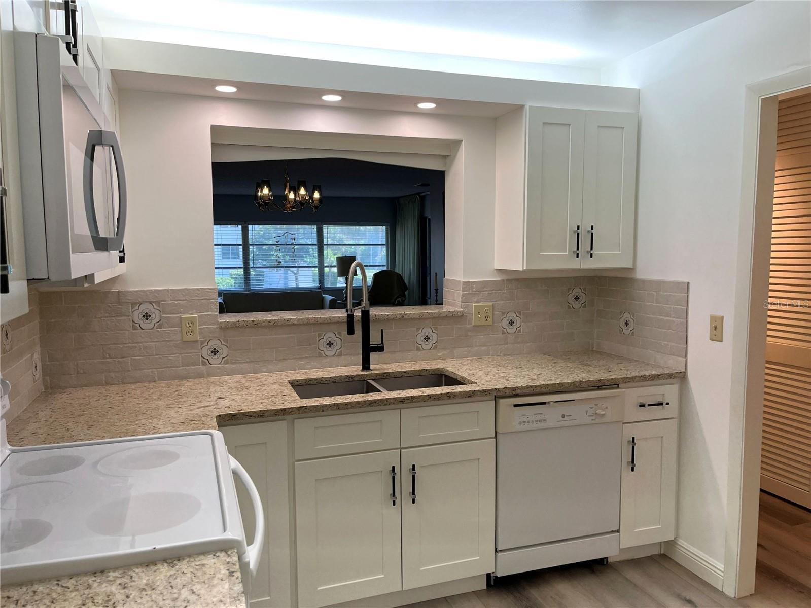 100 BLUFF VIEW DRIVE, #211A, Belleair Bluffs, FL 33770