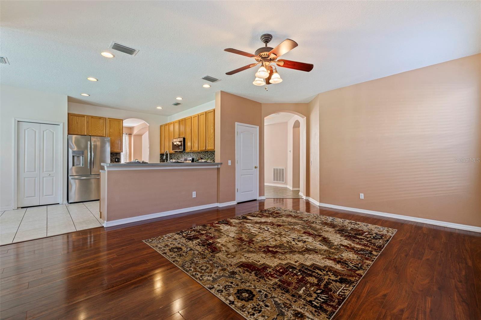4758 WHISPERING WIND AVENUE, Tampa, FL 33614