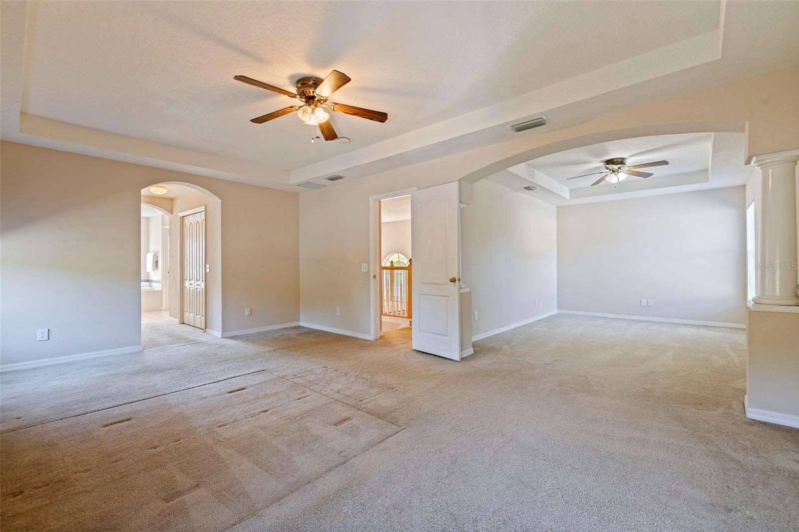 4758 WHISPERING WIND AVENUE, Tampa, FL 33614