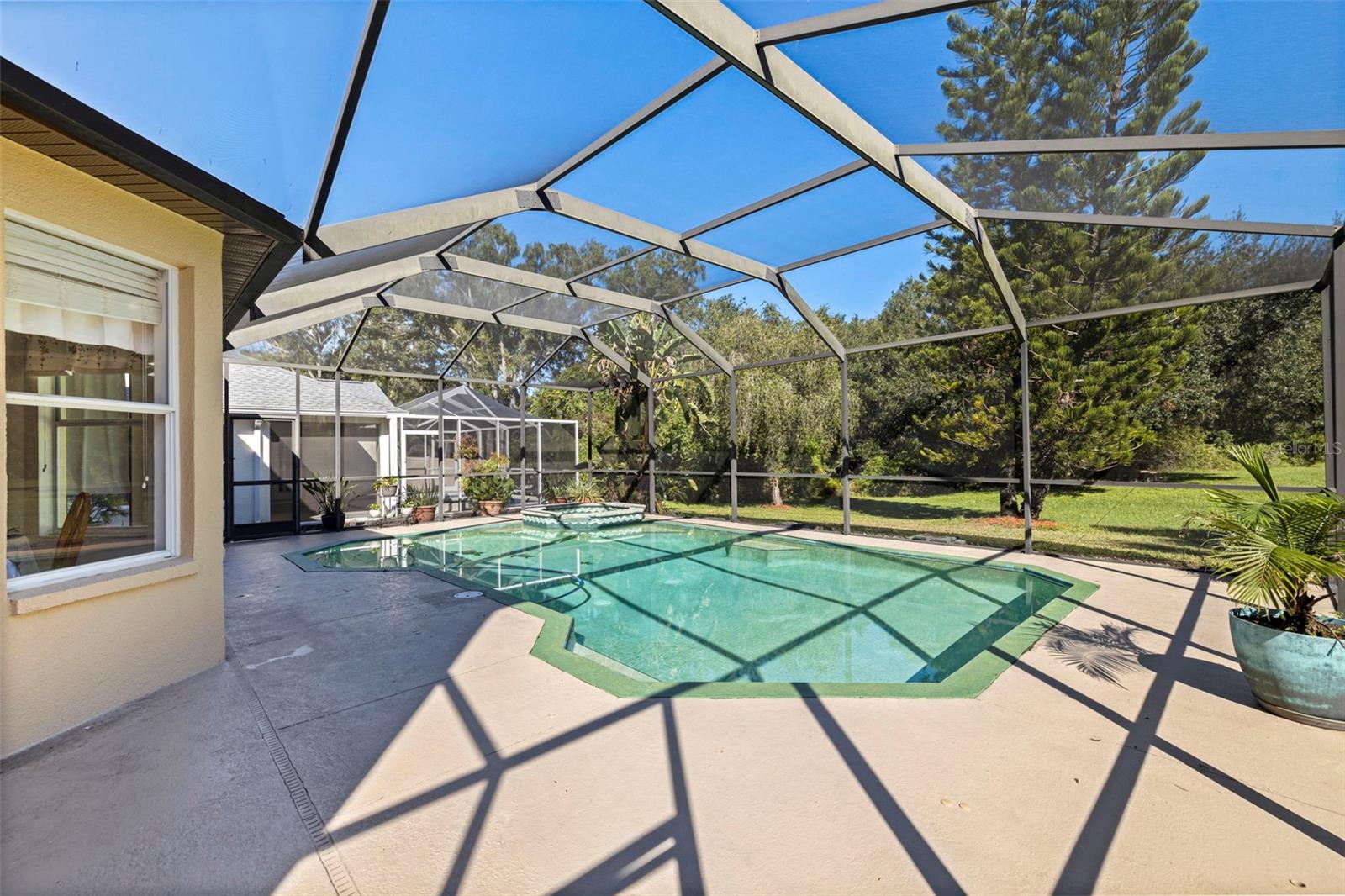 4758 WHISPERING WIND AVENUE, Tampa, FL 33614