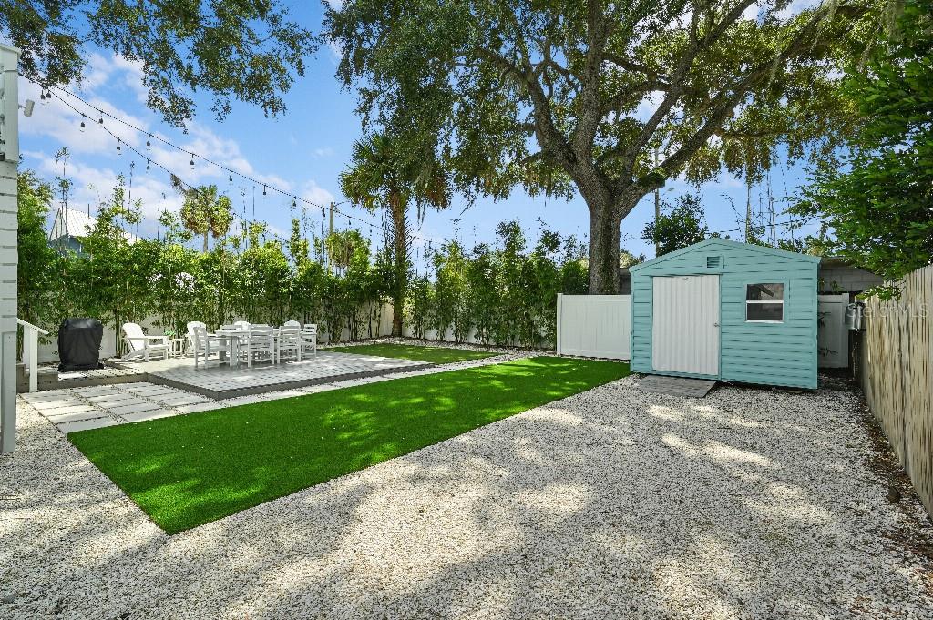 402 N ORANGE STREET, New Smyrna Beach, FL 32168