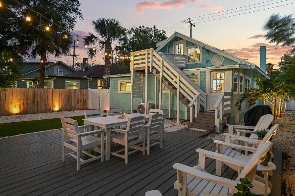 402 N ORANGE STREET, New Smyrna Beach, FL 32168