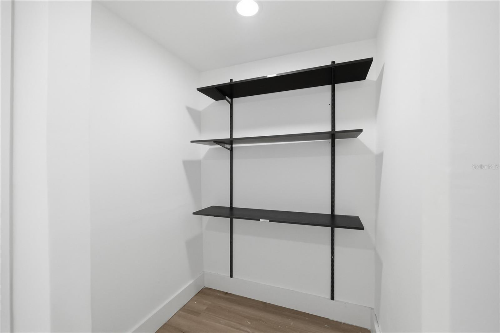 "pantry"